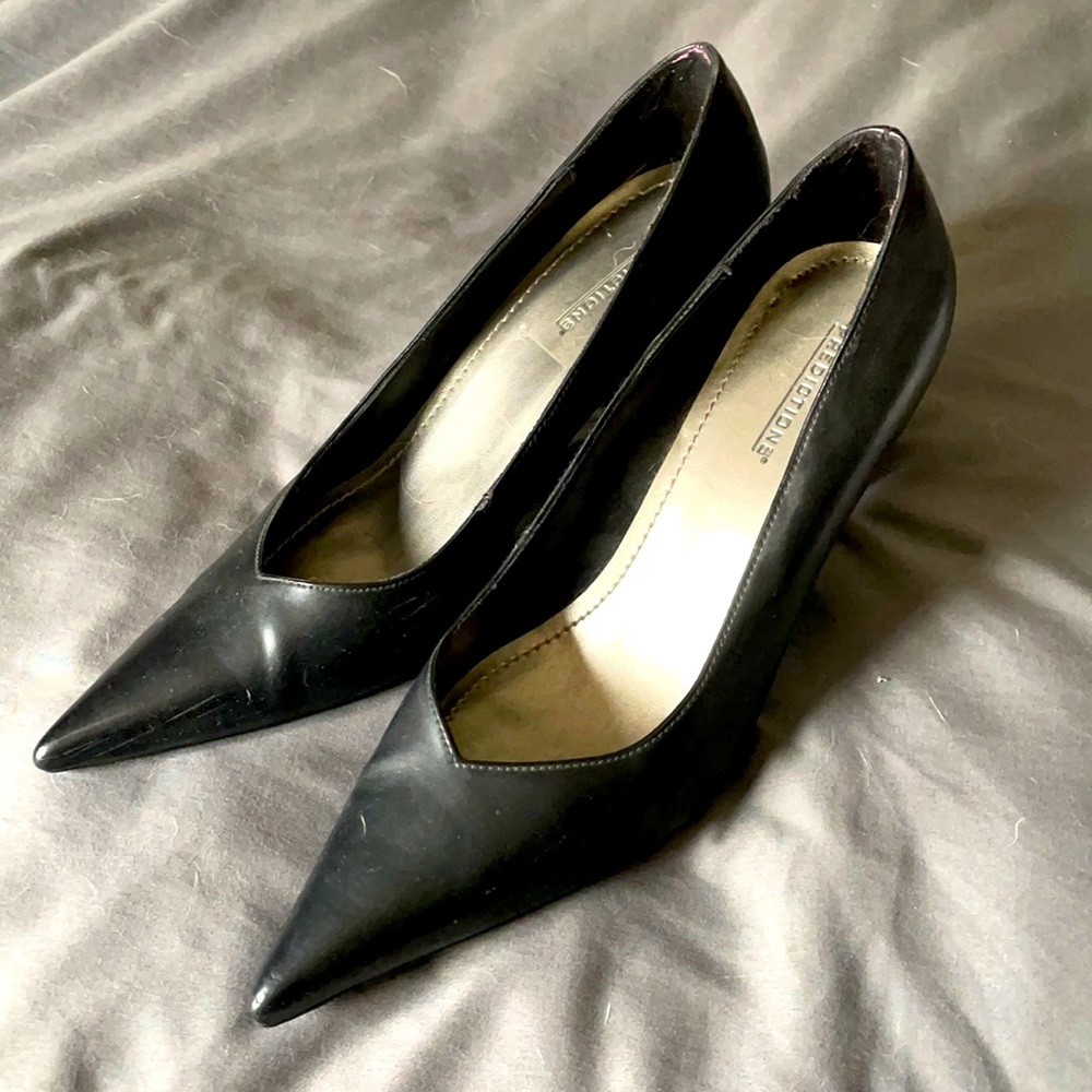 Prediction heels, like new.